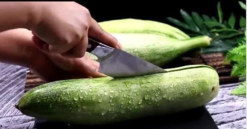 网红吃1000多的瓜,品味奢华美食之旅 第2张 网红吃1000多的瓜,品味奢华美食之旅 第2张